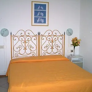 Boutique Hugo Otel Floransa