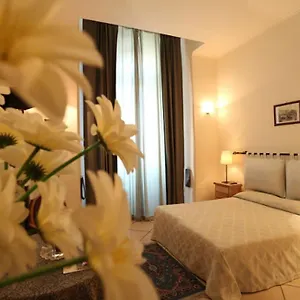 Bovio 3*, Nápoles Italia